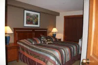 Bright 2 Bedroom Ski in/Ski Out 4th Floor Condo at Powderhorn Lodge Hotel dekat Millcreek Canyon Winter Gate