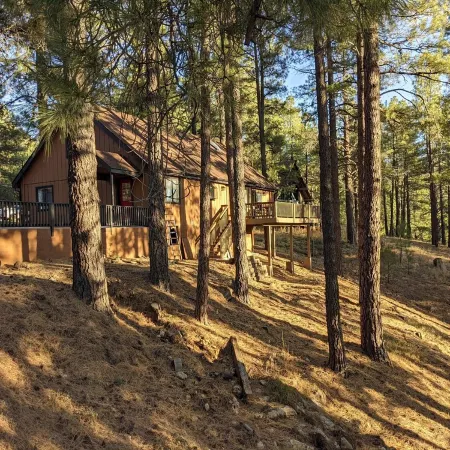 5Br Flagstaff Cabin • Deck • Games • 1 Acre• Hiking