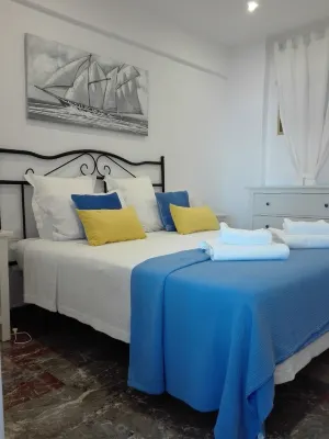 Apartment on the beachfront 10 meters from the beach Hotels in Almunecar