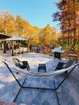 Pocono Escape with huge Pool HOT TUB,GAMEROOM,FIREPIT,near Camelback & Kalahari のホテル