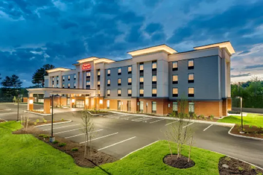 Hampton Inn & Suites Kittery-Portsmouth