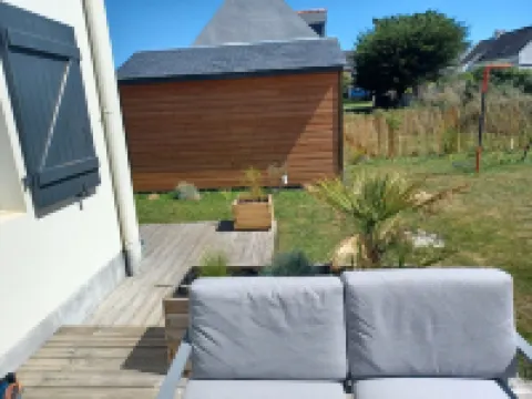 NEW DETACHED HOUSE 4 BEDROOMS GARDEN SAUZON BEAUTIFUL ISLAND AT SEA 貝勒島酒店