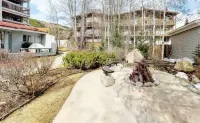 Cozy and Spacious Ski In/Out Family- sized Condo- 5 minute walk to Ski Lift!! Hotels in Mountain House