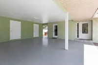 Glam's Guest House in Palm Beach Gardens