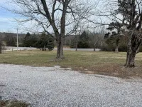 NEW, The Homestead Cabin, close to town, 2 bedroom with bunks, Huge Porch