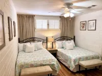 Bayfront Single Family Home 2 blocks from the sand!