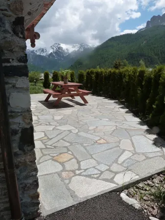 LARGE INDIVIDUAL CHALET CLASS 4 STARS, SUNNY, QUIET;