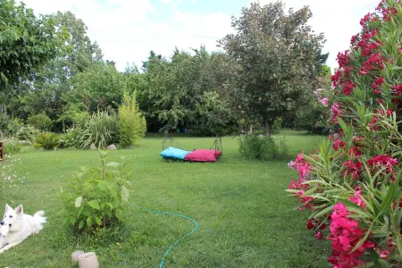 Le Clos des Vergers Air-conditioned cottage with access to the jacuzzi