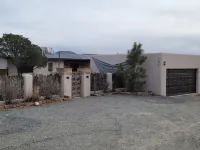 Charming Adobe Retreat - Mountain Views - Hot Tub & Fire Pit