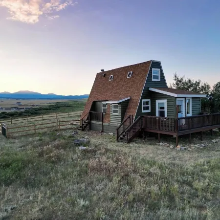 Stylish & Cozy A-Frame Escape! Dogs OK, 45m to Breck, 30m to BV, Stargazing!