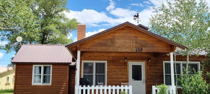 Home Located Close to Everything in Pinedale Hotels in Sublette County