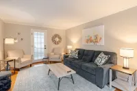 Convenient Location in a Quiet Neighborhood