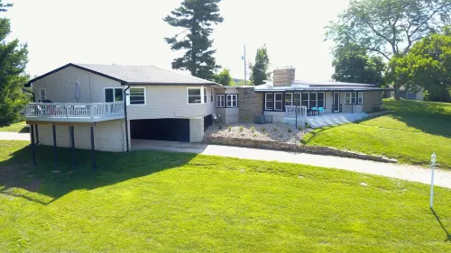 Sky Hi at Buckeye Lake Hotels in Harbor Hills