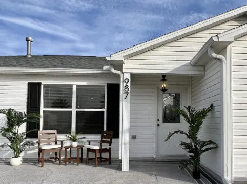 Private Pool Oasis + Hot Tub ,Quiet Luxury in the Villages, Pet Friendly