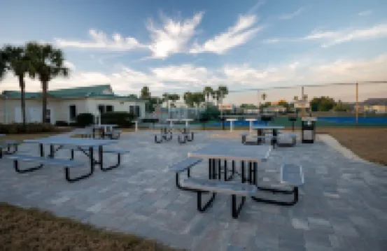 Charming Beach Cottage, Beach Chair Service Included