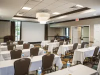 힐튼 가든 인 햄프턴 콜리세움 센트럴 햄프턴 호텔