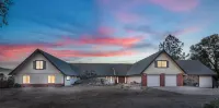 New!! Majestic Views, Pool, Sleeps 20+, 2 Mstr BR, close DT Yosemite, Bass Lake - 피트니스 시설