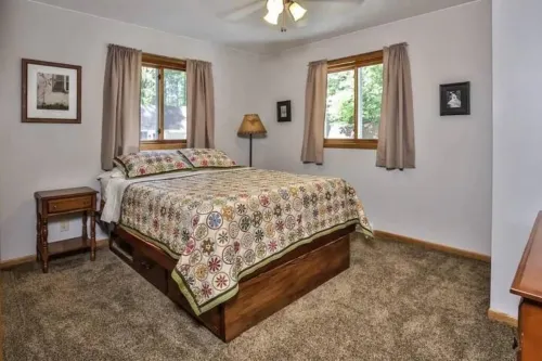 Perfect North Woods Cabin minutes from St.Germain
