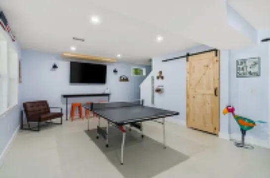 Cozy Lakefront A-Frame Cabin Lake Hartwell Clemson