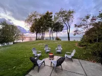 Dreamy Lake House - Erie, PA