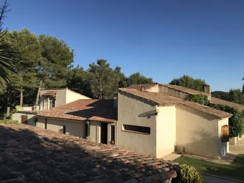 Summer 2024, between hills and calanques, a foretaste of Provence
