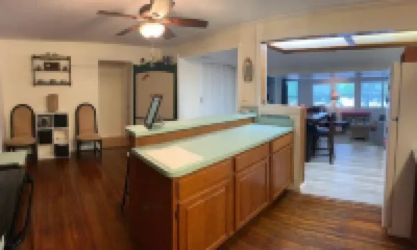 3 Bedroom House on Private Scenic Lake Mable