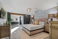 Luxury Catalina Foothills Heated Pool and Spa Sleeps 16 Hotels near CVS