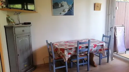 Vars studio pied des pistes haut de station Отели в г. Вар