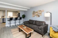 A Private Boho-Modern Stay Minutes to Downtown w/ KING Bed and Hidden Nook!