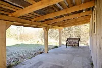 Renovated Rustic Lodge/Historic property.Hike, fish, star gaze. w/artist studio