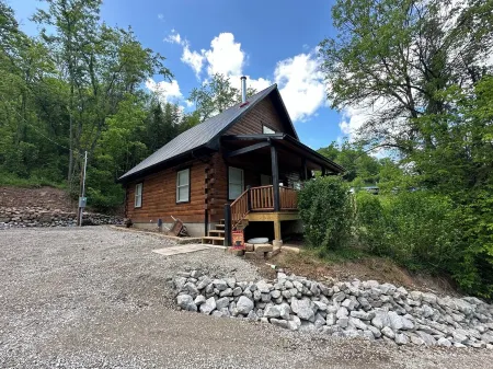 Rosie's Cabin is an authentic log cabin located just 10 minutes from Charleston.