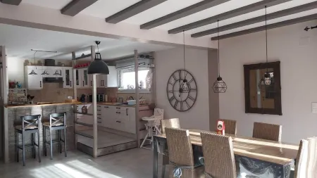 Gîte Alsace Maison Avec Jardin Proche Strasbourg Отели в г. Мюциг