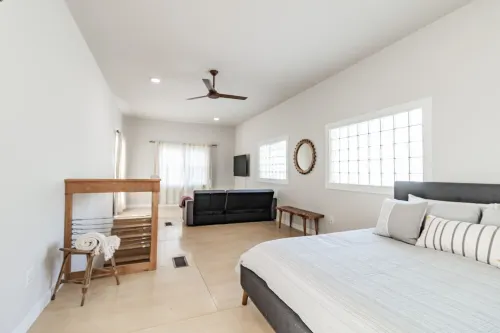 Studio rental situated in the heart of Downtown Newburgh.
