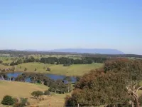 Macedon Ranges Views, Spring Hill via Kyneton Hotels in Kyneton