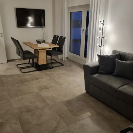 Moderne Ferienwohnung mit Großer Terrasse
