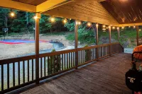 Relax & Play: Pickleball, BasketBall, Hot Tub, Game Room & More