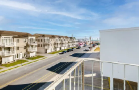 1 BR Wildwood Condo, Slps 4, w/Ocean Views, Pool, WiFi, Xbox, Near Everything