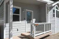 Leisure Time Getaway: Walk to the River, Pets OK Hotels in Cascade