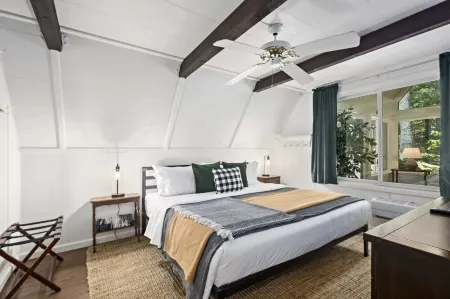 Aframe Amazing Views Hot Tub Dog & Family Friendly