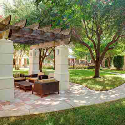 Courtyard Dallas Addison/Quorum Drive Hotel Exterior