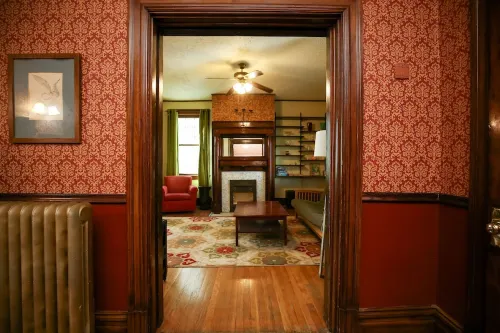Large, kid friendly, private home on a brick street, 10 mins from downtown