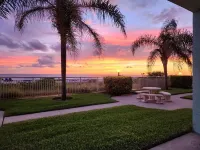 Beautiful Beachfront Couples Retreat #202