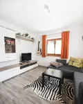 Quiet apartment with free parking