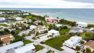 Welcome to Sunrise Island - 2 BR beachfront Condo