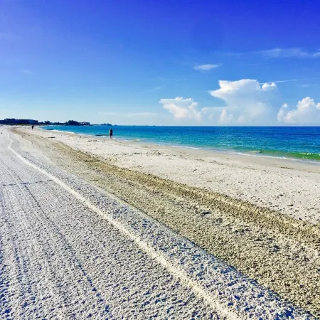 Newly Renovated 1 Br Madeira Beach Cottage