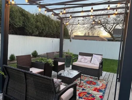 Perfect In-Town Bungalow