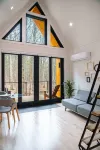 Modern Luxurious Cabin, Catskills - The Tiny Nook Hotels in Catskill