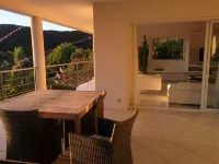 Villa with pool and jacuzzi sea view 5 minutes from the beach