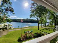 Shoreline at Beaver Lake.  Relaxing Peaceful Lakefront Home - WiFi