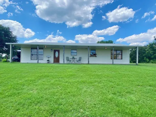 2-bedroom home on acreage in peaceful, rural area.